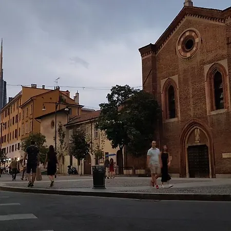 Between Brera And Moscova Apartment *